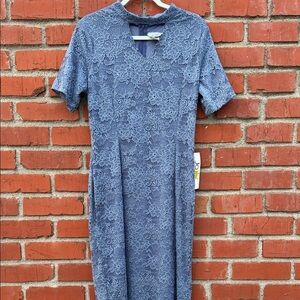 NEW WITH TAGS Elegant Blueish Lavender Lace Midi Dress